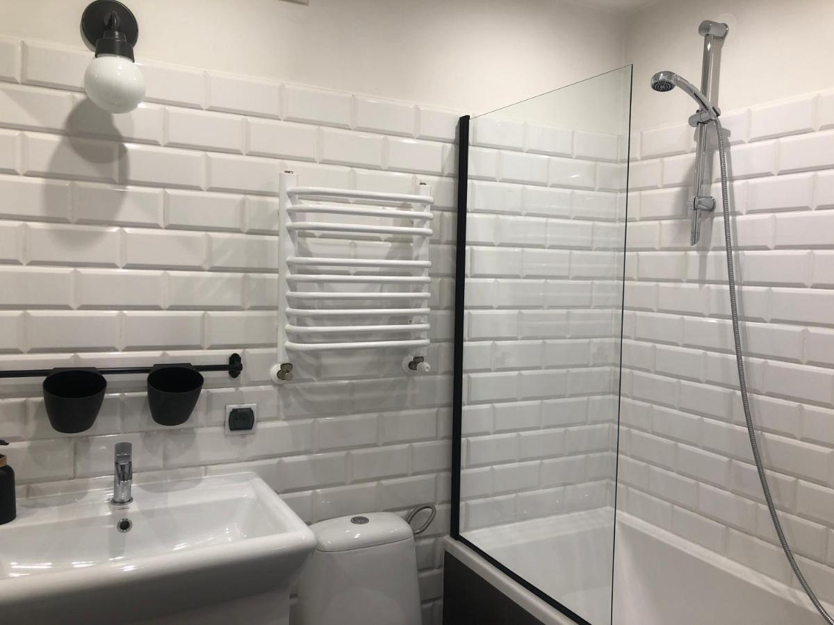 Apartament Srodmiescie Кросно Екстериор снимка