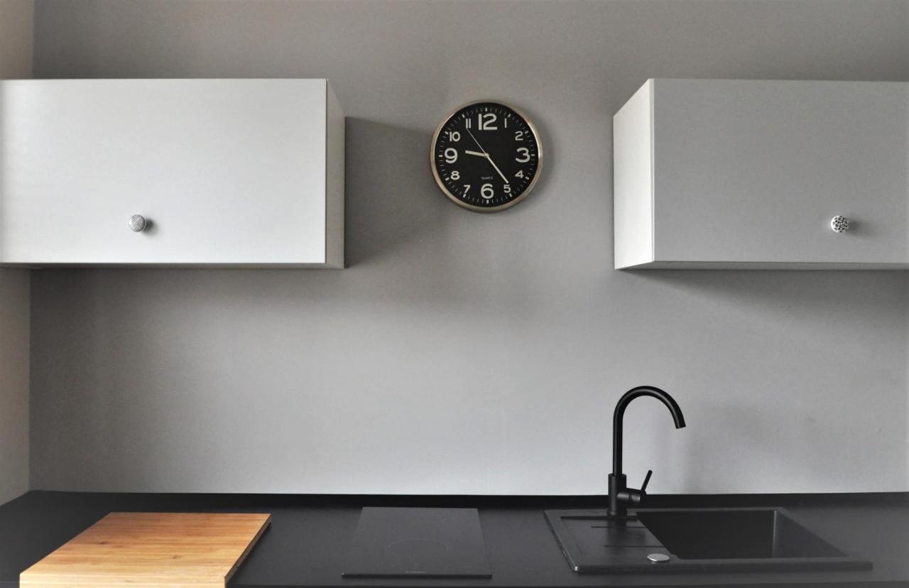 Apartament Srodmiescie Кросно Екстериор снимка