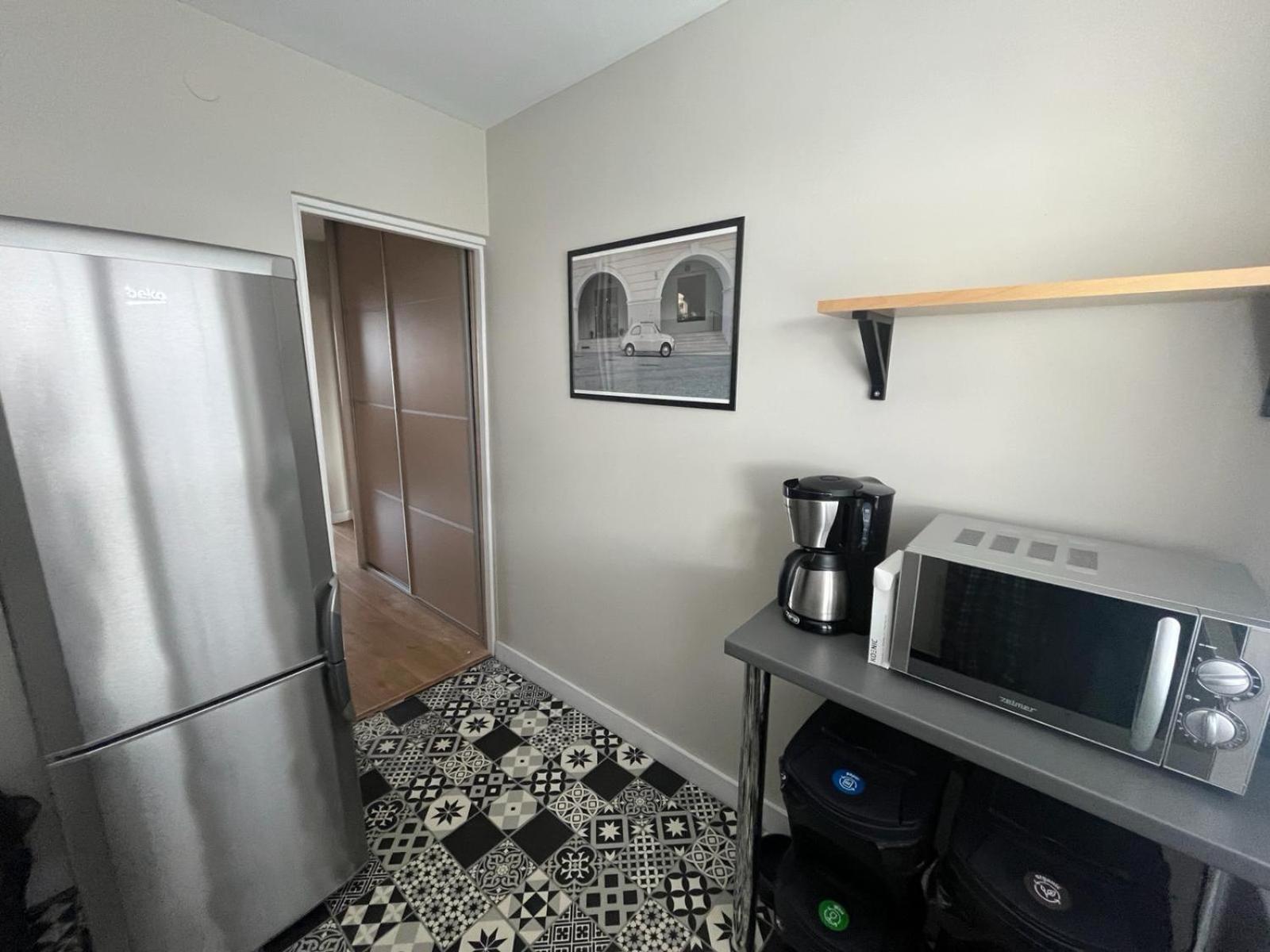 Apartament Srodmiescie Кросно Екстериор снимка