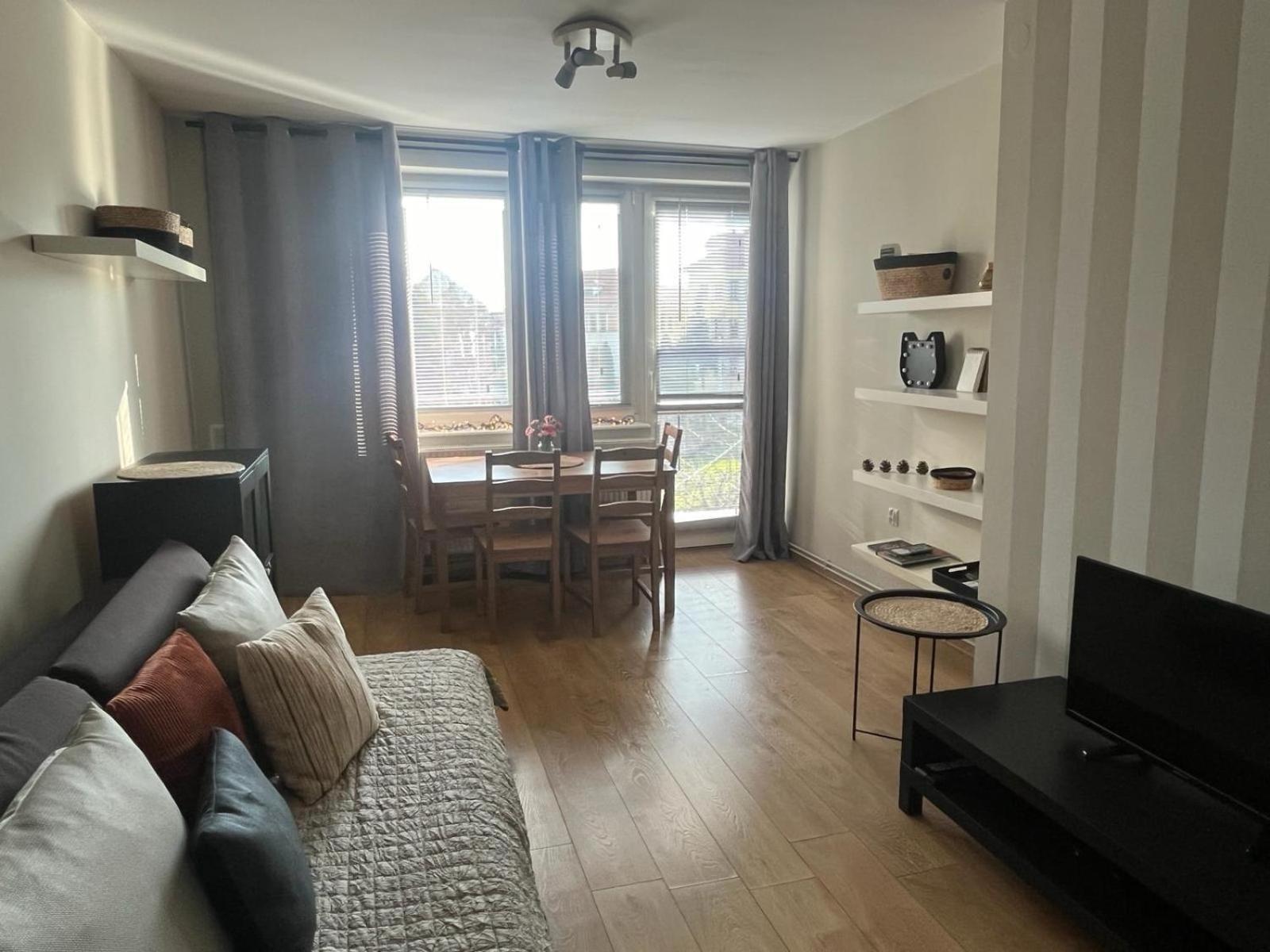 Apartament Srodmiescie Кросно Екстериор снимка
